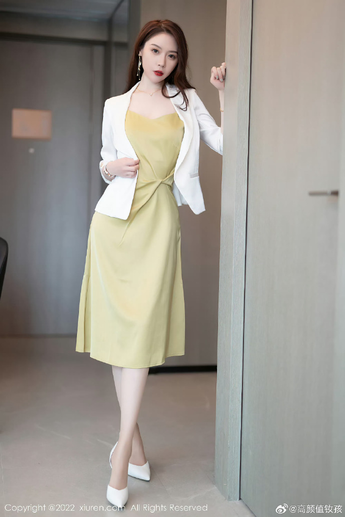 女人把秘 扒开给男人爽的游戏界面